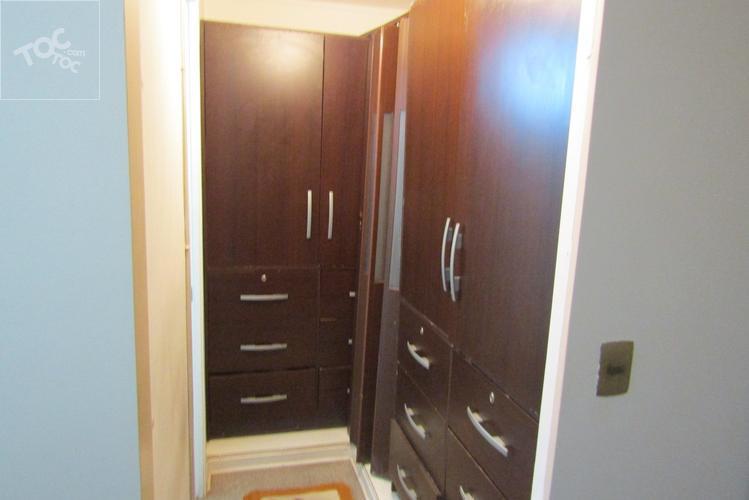 Casa esquinera en Condominio Laguna Norte/2 pisos, 3 dormitorios, 3 baños/ 4 estacionamientos