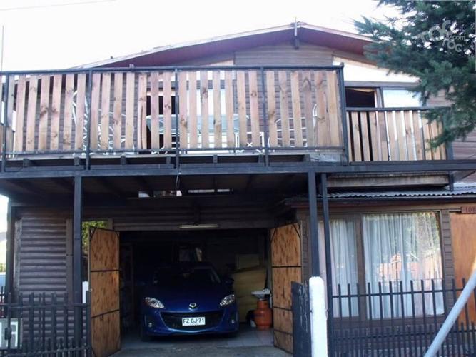 Oportunidad ¡ gran casa en pucon centro¡ 6 dormitorio y 3 baños ,perfecta para negocio de hostal, o para estar todos juntos¡ :)