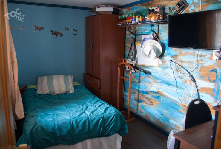SE VENDE HERMOSA CASA EN QUINTA NORMAL, GRAN CONECTIVIDAD.