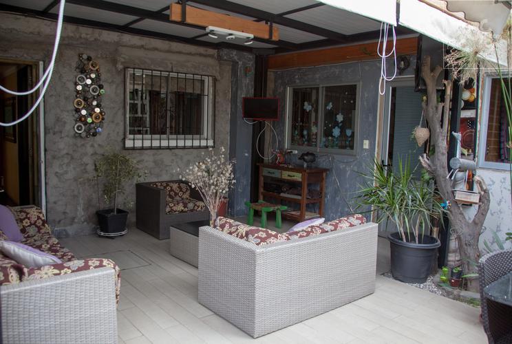 SE VENDE HERMOSA CASA EN QUINTA NORMAL, GRAN CONECTIVIDAD.