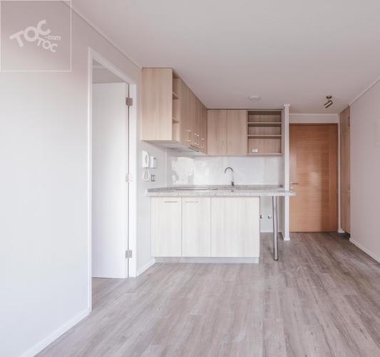 Santa Elena 2120 Departamento 510 Comuna Santiago 1 Habitación Grande 1 Baño en Suite Walk-In Closet Metro Ñuble