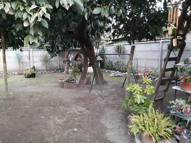 Se vende excelente terreno con dos casas y Galpón