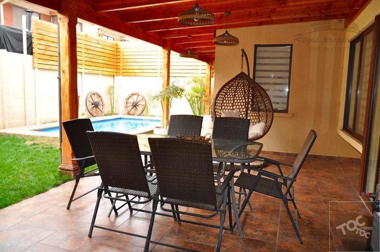 Hermosa casa 2 pisos con piscina, Ciudad Satélite