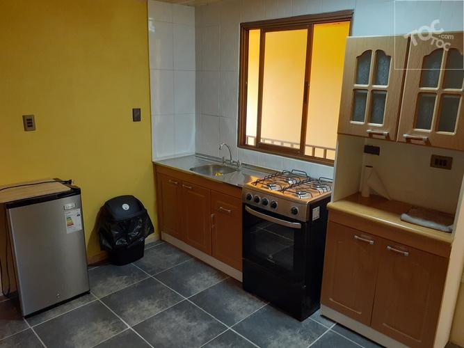VENTA DE AMPLIA CASA EN CURICO .