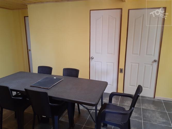 VENTA DE AMPLIA CASA EN CURICO .
