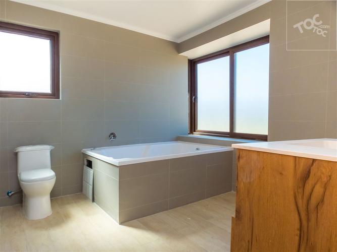 Exclusiva casa en tranquilo condominio de Calera de Tango