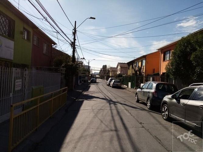 Isabel Riquelme / Av. Vic. Mackenna