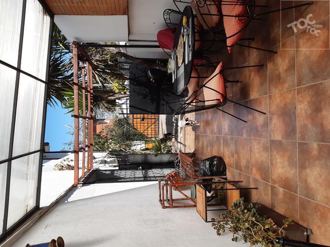 ARRIENDO CASA LOS CAPITANES CON MANUEL MONTT