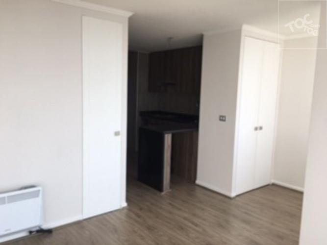 ARRIENDO Home Studio 1 dorm + baño, balcón Metro Agrícola