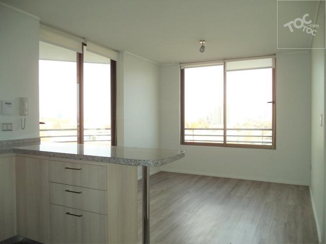 ARRIENDO METRO ÑUBLE / SANTA ELENA / CELIA SOLAR