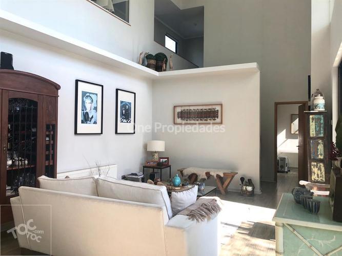 Echeñique/Vicente Pérez Rosales/Condominio