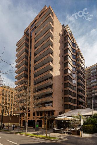 Excelente Departamento sin amoblar, Barrio El Golf, Modelo 2