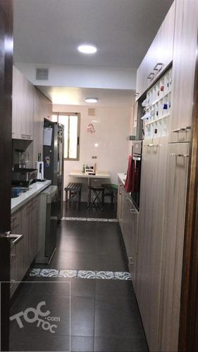 ESPECTACULAR DEPARTAMENTO EN PRIMER PISO CON GRAN JARDIN 3 ESTACIONAMIENTOS