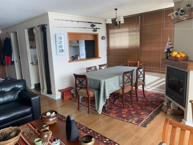 Departamento con vista al lago en condominio con playa y marina privada Bordelago // Pucon