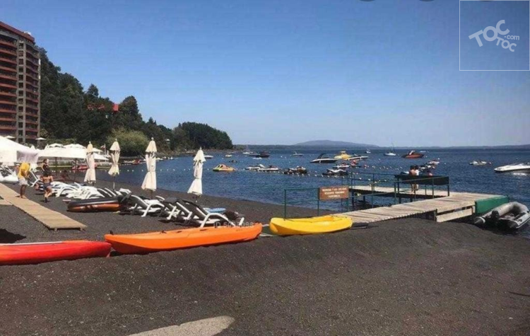 Departamento con vista al lago en condominio con playa y marina privada Bordelago // Pucon