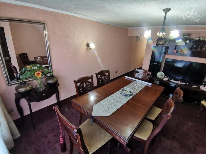Hermosa Casa en Cerro Navia