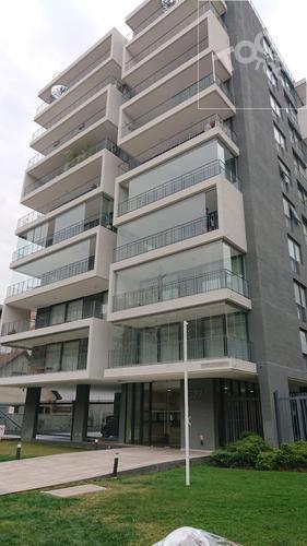 Amplio Depto de 1 dormitorio (62 m2 útiles) en Suecia con Carmen Sylva