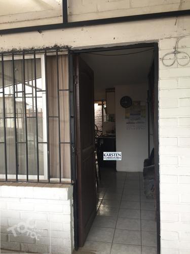 VENDO CASA DE DOS PISOS CON 2D 1B EN LA COMUNA DE MAIPÚ, ZONA RINCONADA