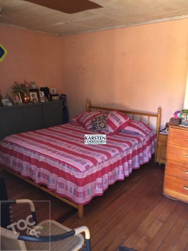 VENDO CASA 4D 1B EN COMUNA DE RECOLETA, ZONA DE EL SALTO