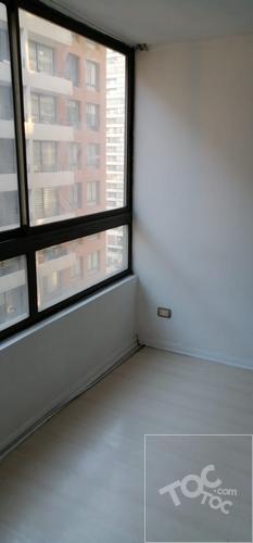 ARRIENDO DEPARTAMENTO DE 1D 1B EN UN PISO 10 A DOS CUADRAS DEL METRO ESTACIÓN SANTA ANA SANTIAGO CENTRO