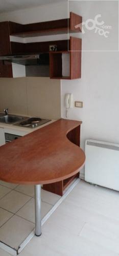 ARRIENDO DEPARTAMENTO DE 1D 1B EN UN PISO 10 A DOS CUADRAS DEL METRO ESTACIÓN SANTA ANA SANTIAGO CENTRO