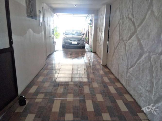 Casa con amplio terreno