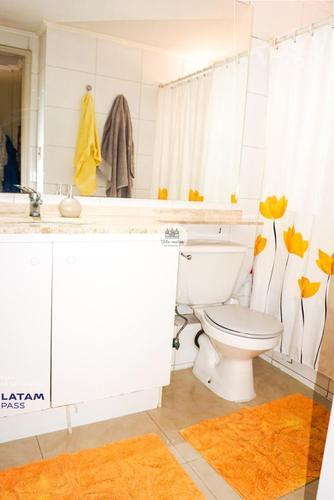EN VENTA CASA MARAVILLOSA - AV. STA MARTA DE HUECHURABA