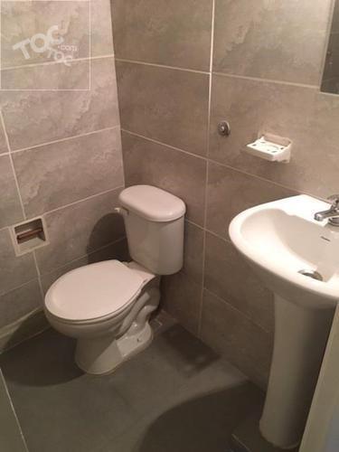 METRO ÑUÑOA / DEPARTAMENTO REMODELADO CON ESTACIONAMIENTO Y BODEGA