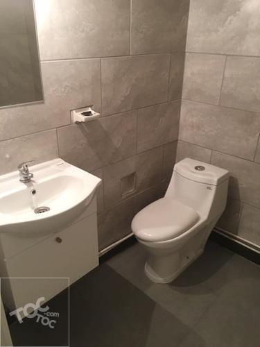 METRO ÑUÑOA / DEPARTAMENTO REMODELADO CON ESTACIONAMIENTO Y BODEGA