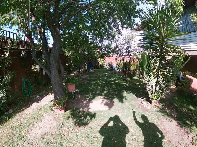 Hermosa Propiedad con piscina y gran jardín