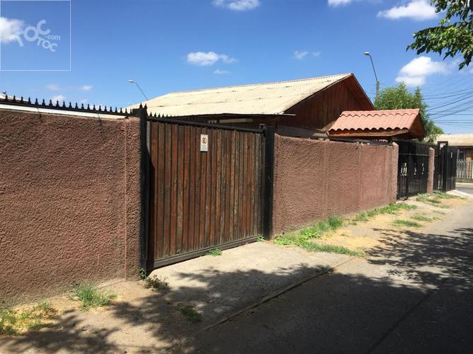 Calle La Dehesa N° 555