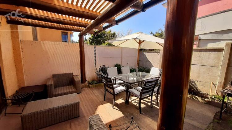 LOS HIBISCUS 1075 CASA A, Concón
