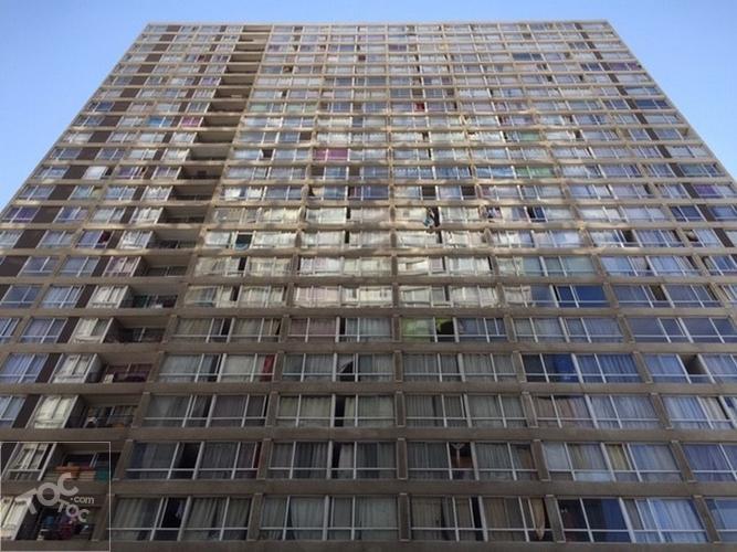 Independencia, Vendo Departamento 40 M2, 2 Dormitorios, Cercano a Metro Hospitales, UF. 1.800