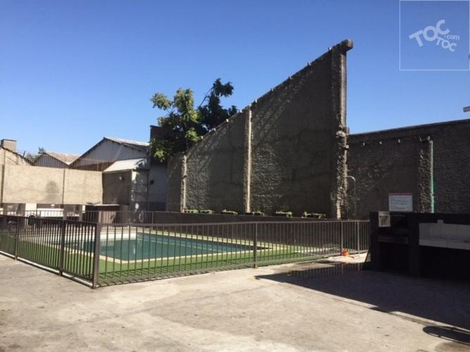 Independencia, Vendo Departamento 40 M2, 2 Dormitorios, Cercano a Metro Hospitales, UF. 1.800