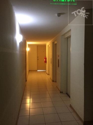 Independencia, Vendo Departamento 40 M2, 2 Dormitorios, Cercano a Metro Hospitales, UF. 1.800