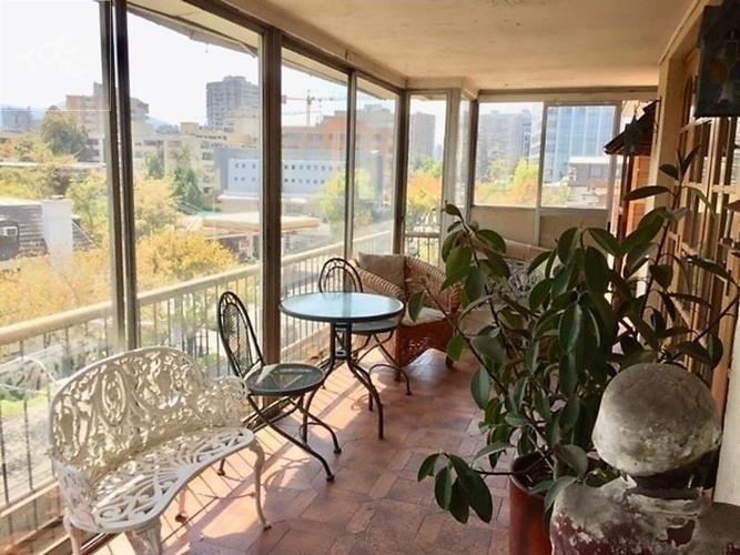 ESPECTACULAR DEPTO EN VENTA - PLAZA LAS LILAS (5D-4B + SERVICIOS)