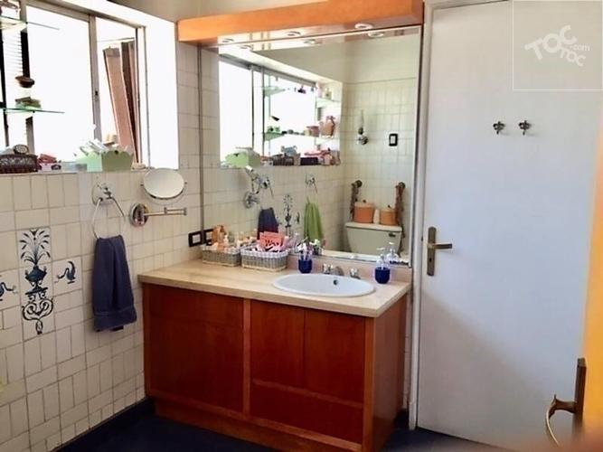 ESPECTACULAR DEPTO EN VENTA - PLAZA LAS LILAS (5D-4B + SERVICIOS)