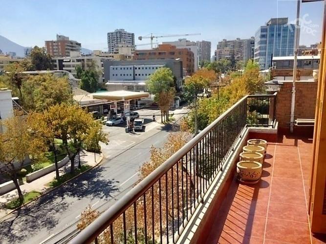 ESPECTACULAR DEPTO EN VENTA - PLAZA LAS LILAS (5D-4B + SERVICIOS)