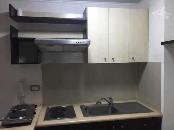 Arriendo departamento, un dormitorio, un baño.