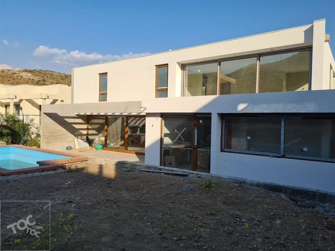 Casa Nueva en Condominio Exclusivo de Chamisero, se entrega Terminada, Disponible a principios de Diciembre