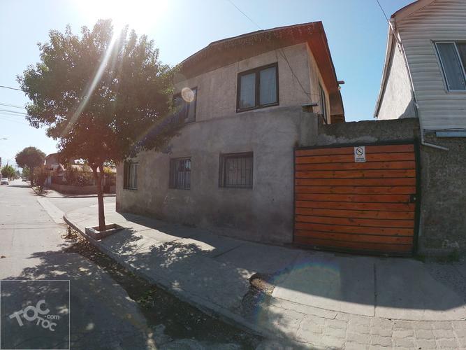 CASA ESQUINA AMPLIA