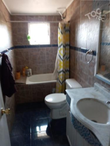 Unimarc Manquehue Sur, Latadia