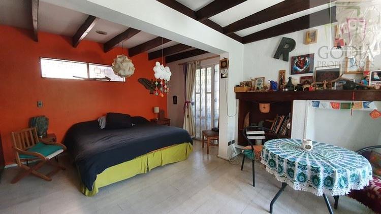Impecable casa en calle Reina Victoria