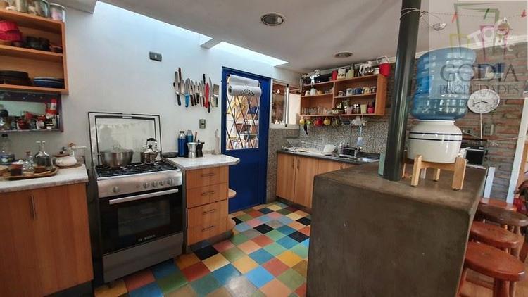 Impecable casa en calle Reina Victoria