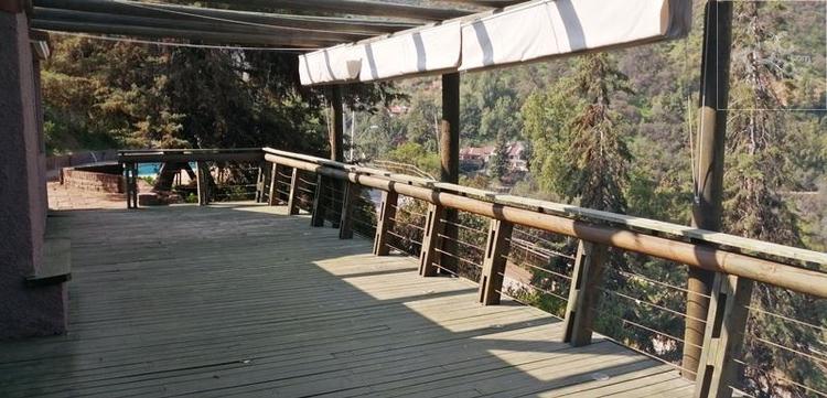 CAMINO REFUGIOS DEL ARRAYÁN / CONDOMINIO LOS QUILLAYES