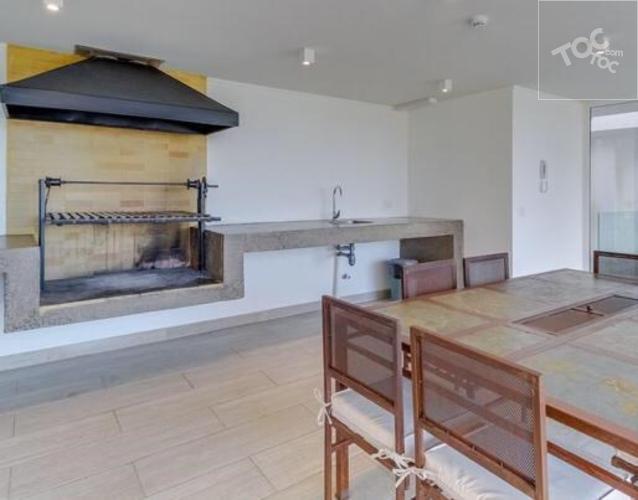 BROKER DEPTO VISTA NORTE IMPECABLE 2D+2B+1E