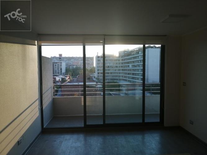 ARRIENDO departamento 1 dormitorio. Metro Toesca.