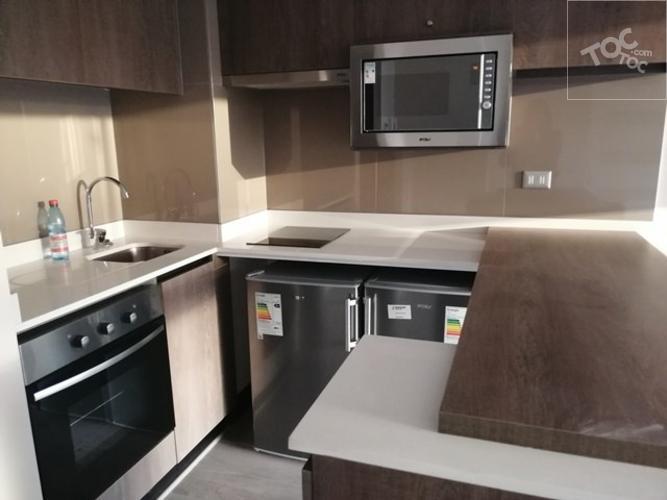 ARRIENDO departamento 1 dormitorio. Metro Toesca.