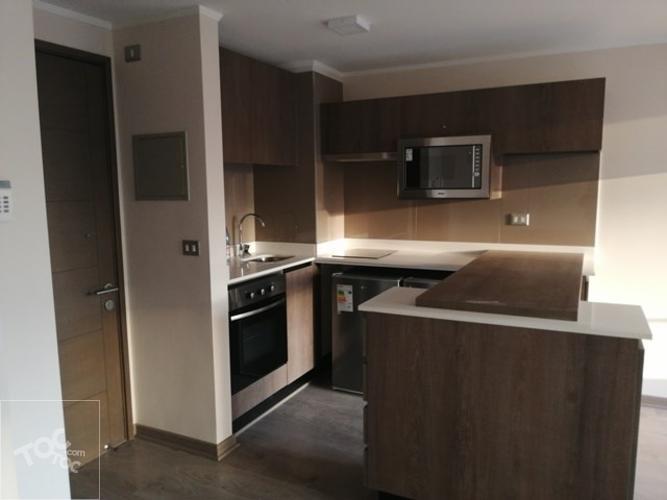 ARRIENDO departamento 1 dormitorio. Metro Toesca.