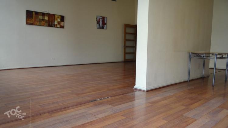 Se Arrienda Departamento estilo mariposa en Av. Irarrazaval, comuna de Ñuñoa
